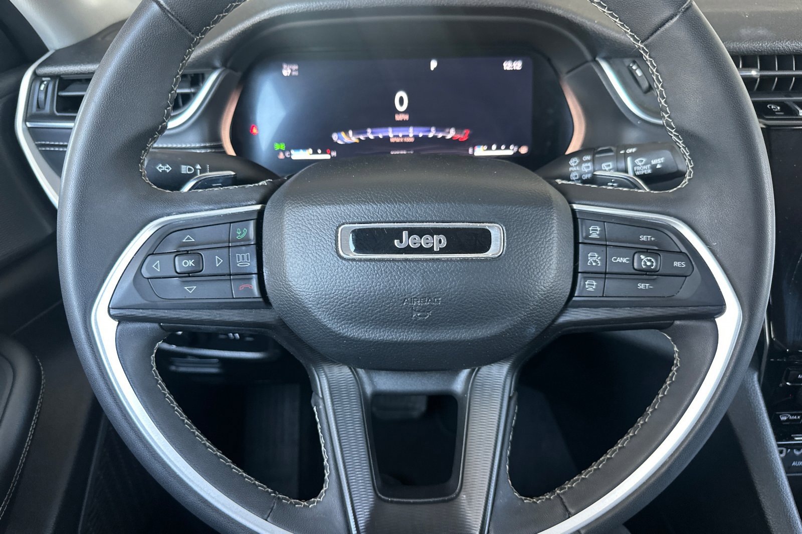 2023 Jeep Grand Cherokee Laredo photo 24