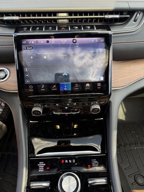 2023 Jeep Grand Cherokee Summit photo 7