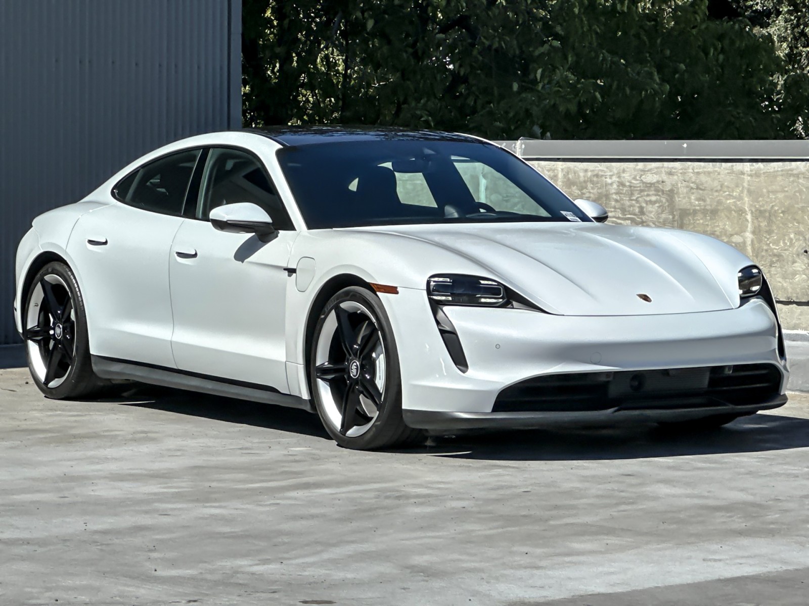 2022 Porsche Taycan 4S photo 10