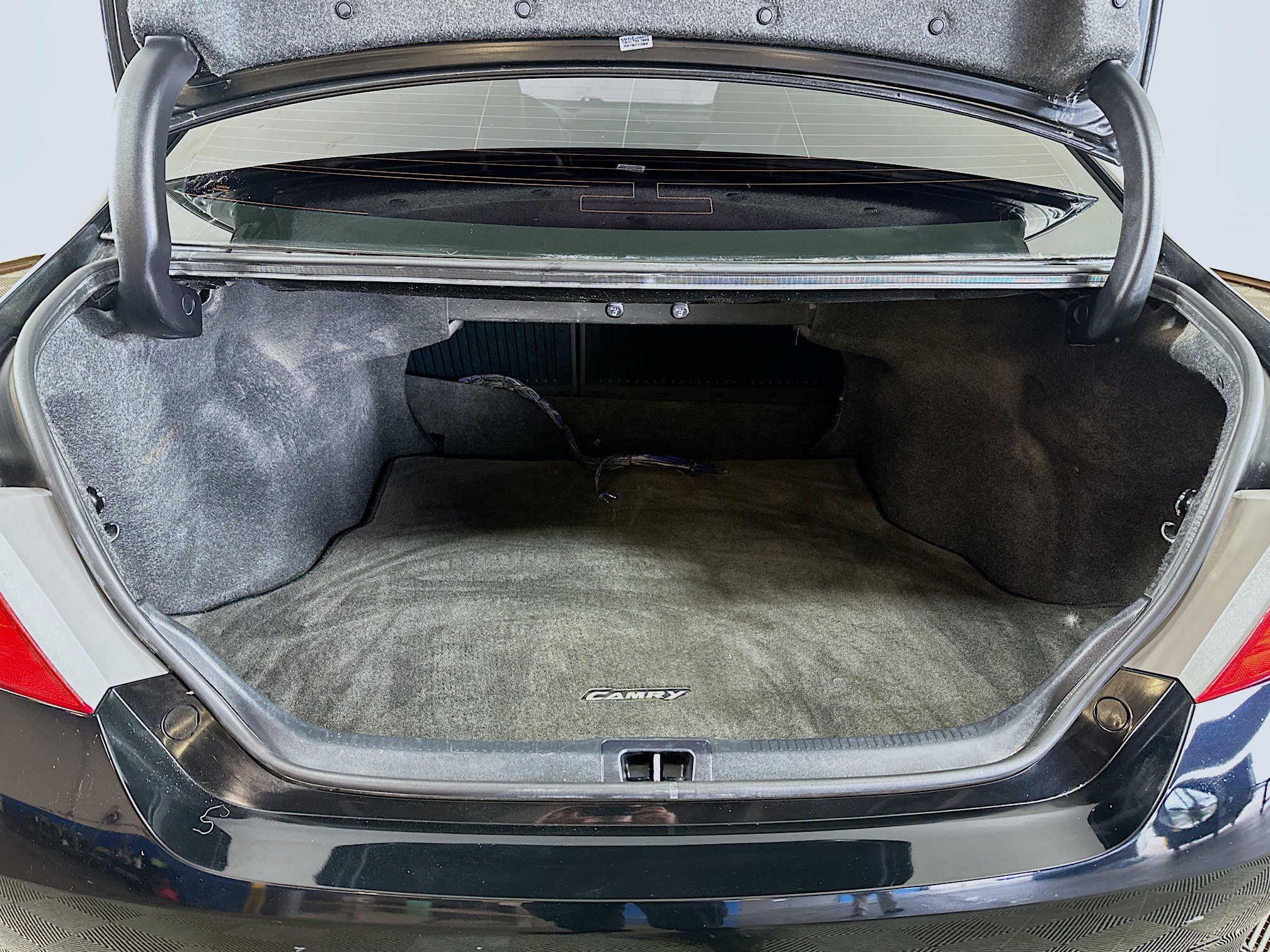 2015 Toyota Camry SE photo 23