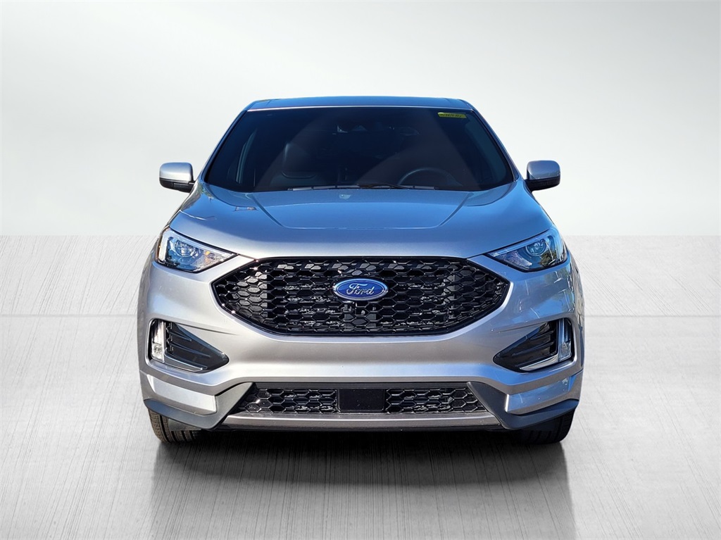 2024 Ford Edge ST photo 7