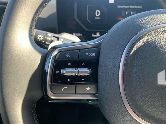 2025 Kia Sorento S photo 19