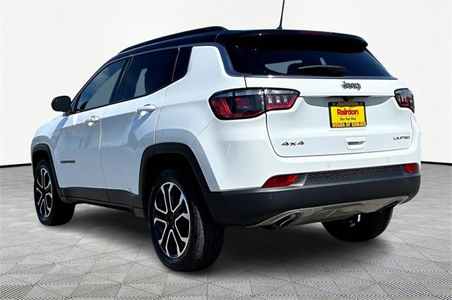 2023 Jeep Compass Limited photo 11