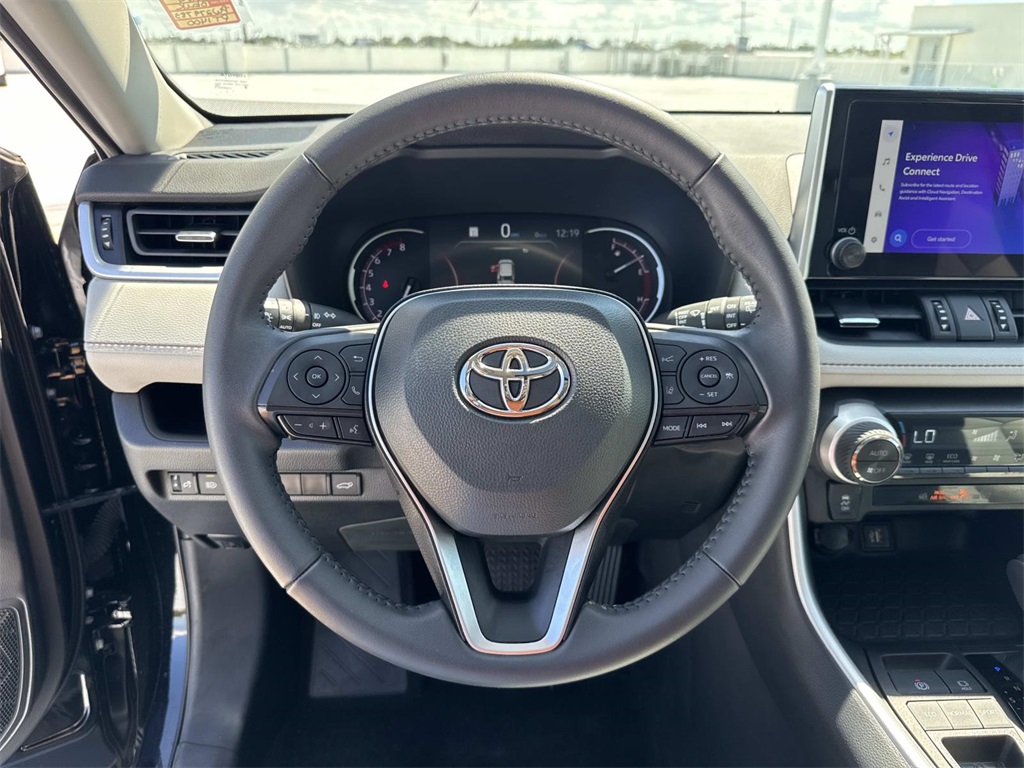 2023 Toyota RAV4 XLE Premium photo 21