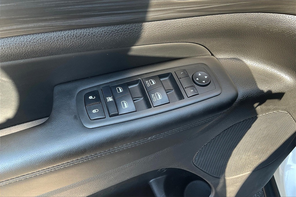 2021 Jeep Grand Cherokee Laredo E photo 26
