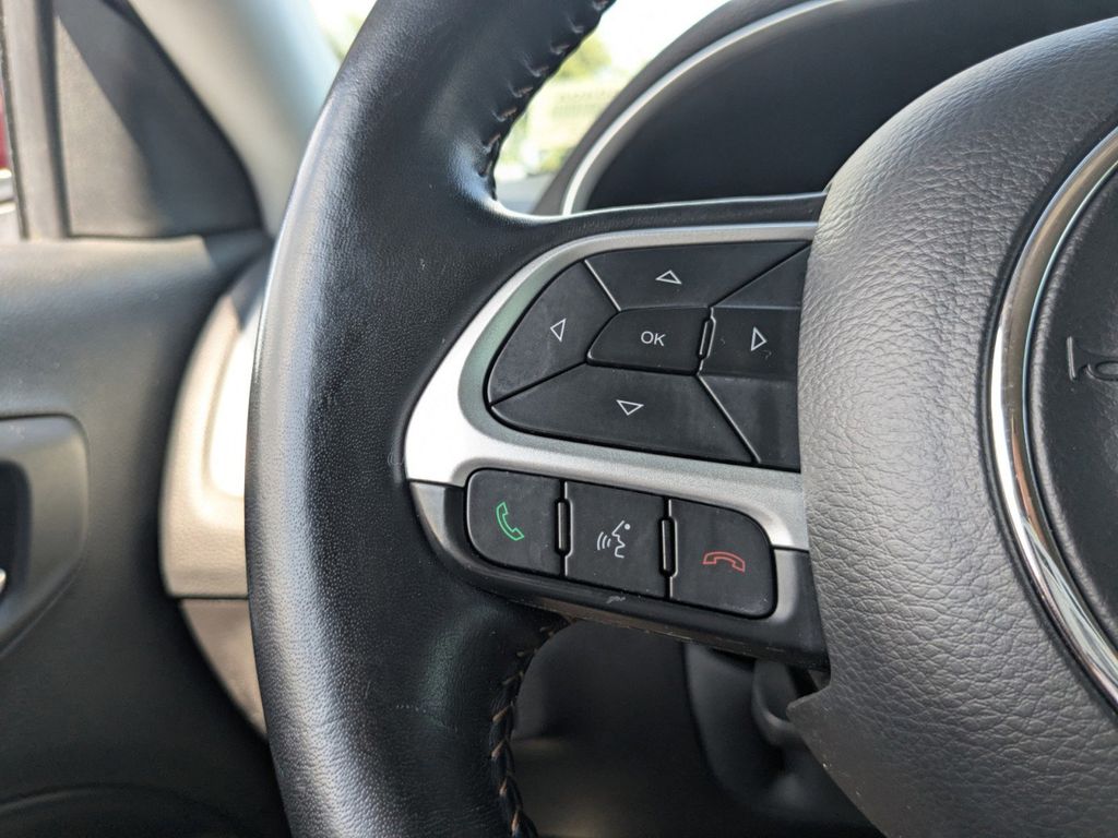 2020 Jeep Compass Latitude photo 24