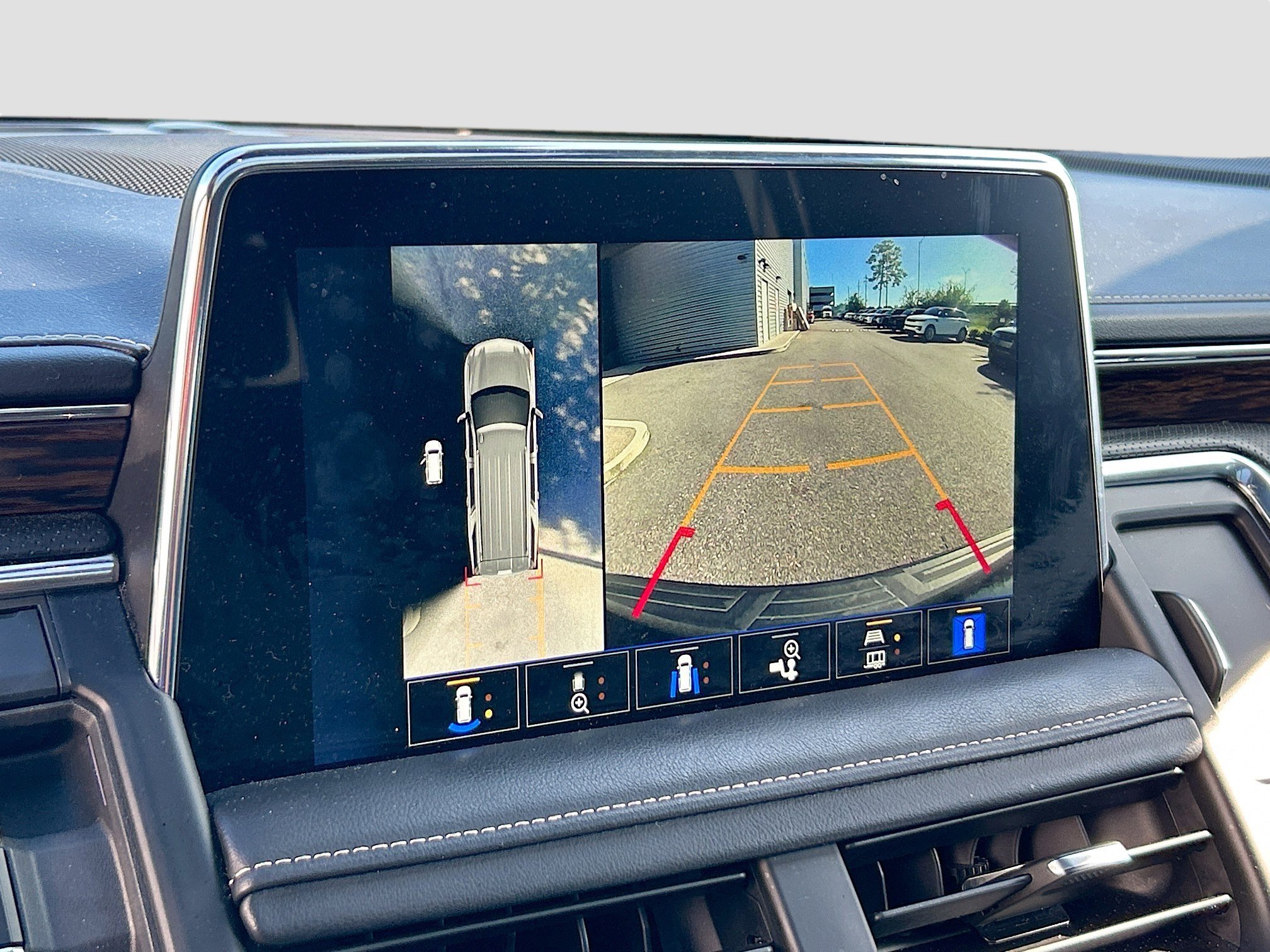 2023 Chevrolet Tahoe Premier photo 21