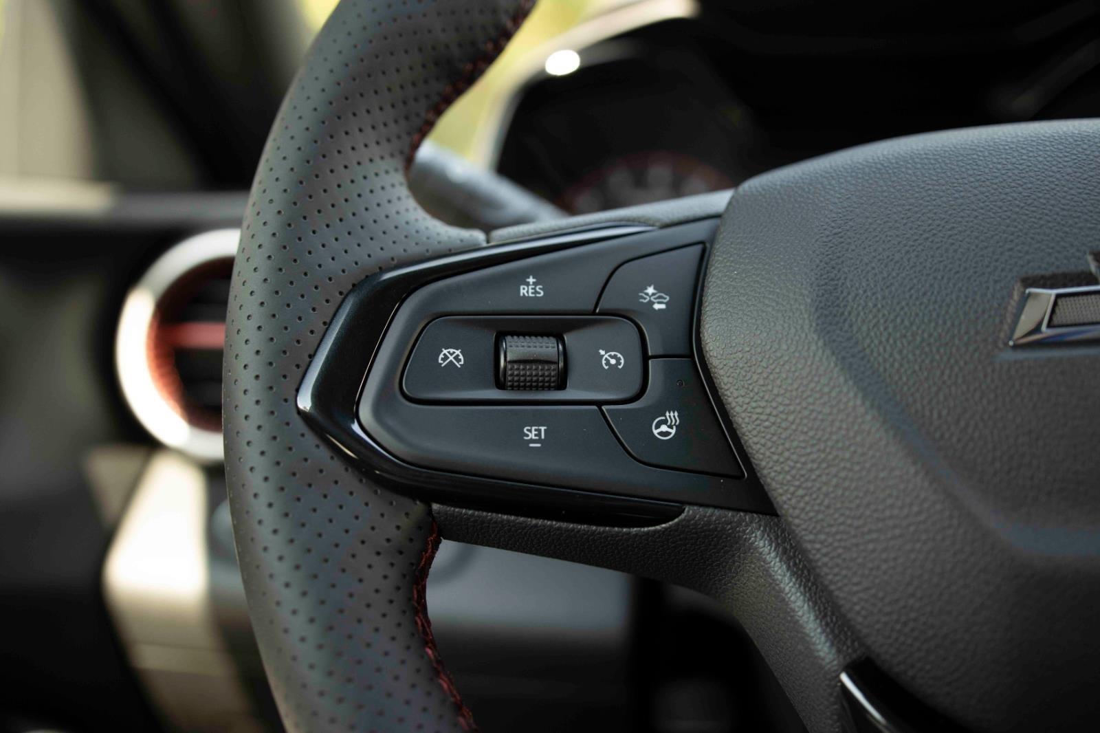 2025 Chevrolet Trax photo 14