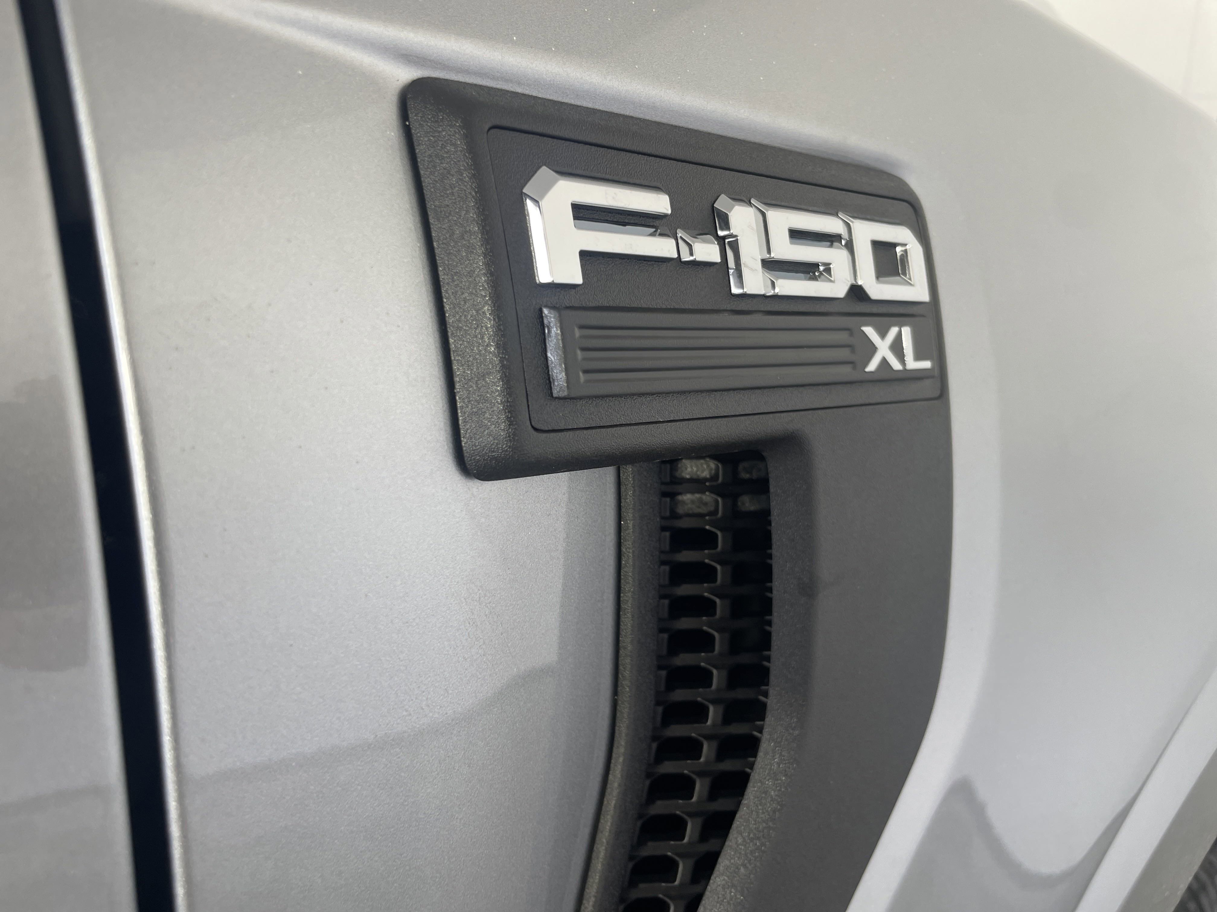 2025 Ford F-150 XL photo 19