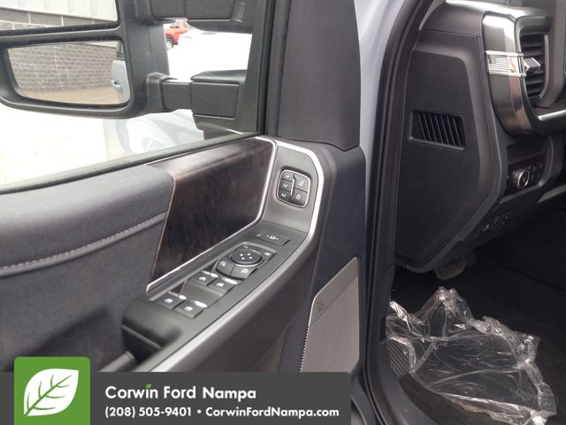 New 2025 Glacier Gray Metallic Tri-Coat Ford Lariat image 12