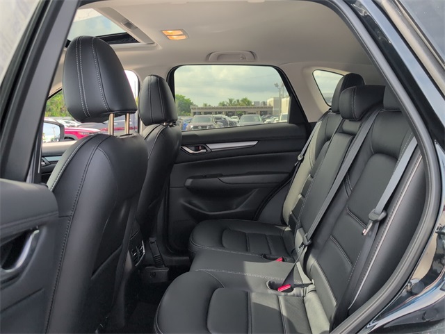 2025 Mazda CX-5 2.5 S Preferred photo 8