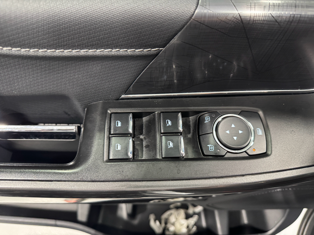 2023 Ford F-150 XLT photo 18