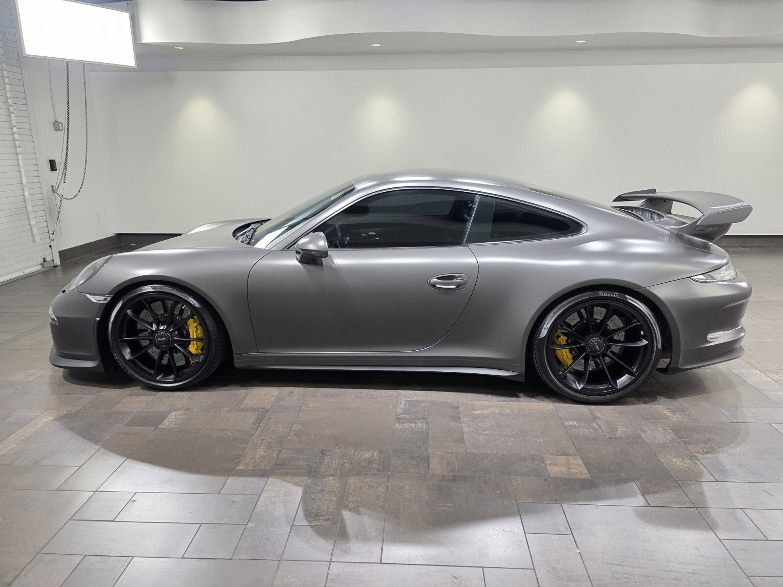 2015 Porsche 911 GT3 Coupe photo 3