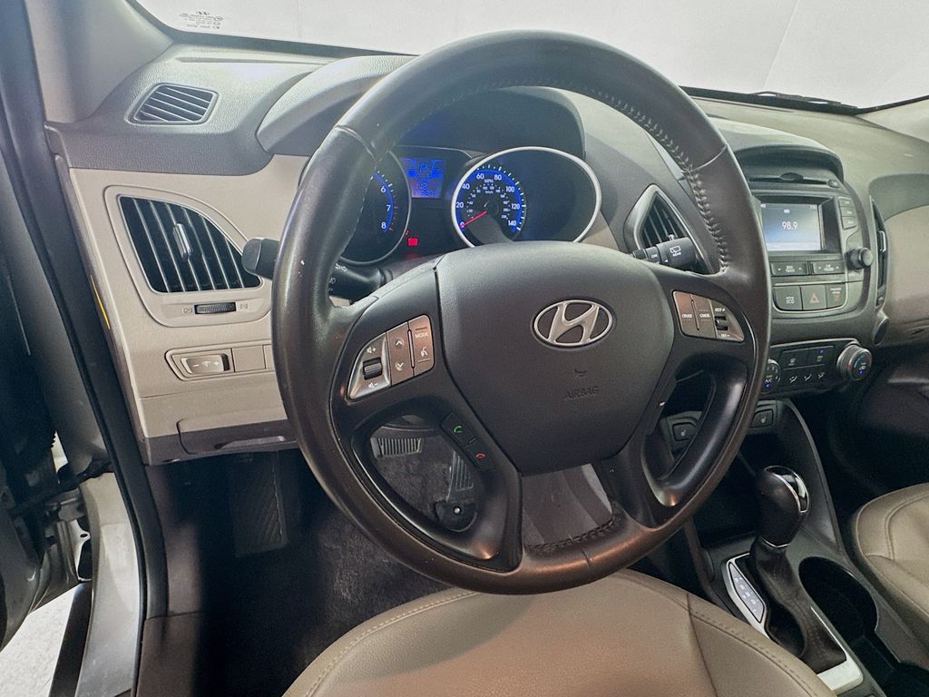 2014 Hyundai Tucson SE photo 11