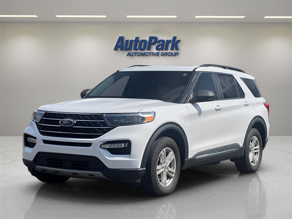 2022 Ford Explorer XLT photo 3