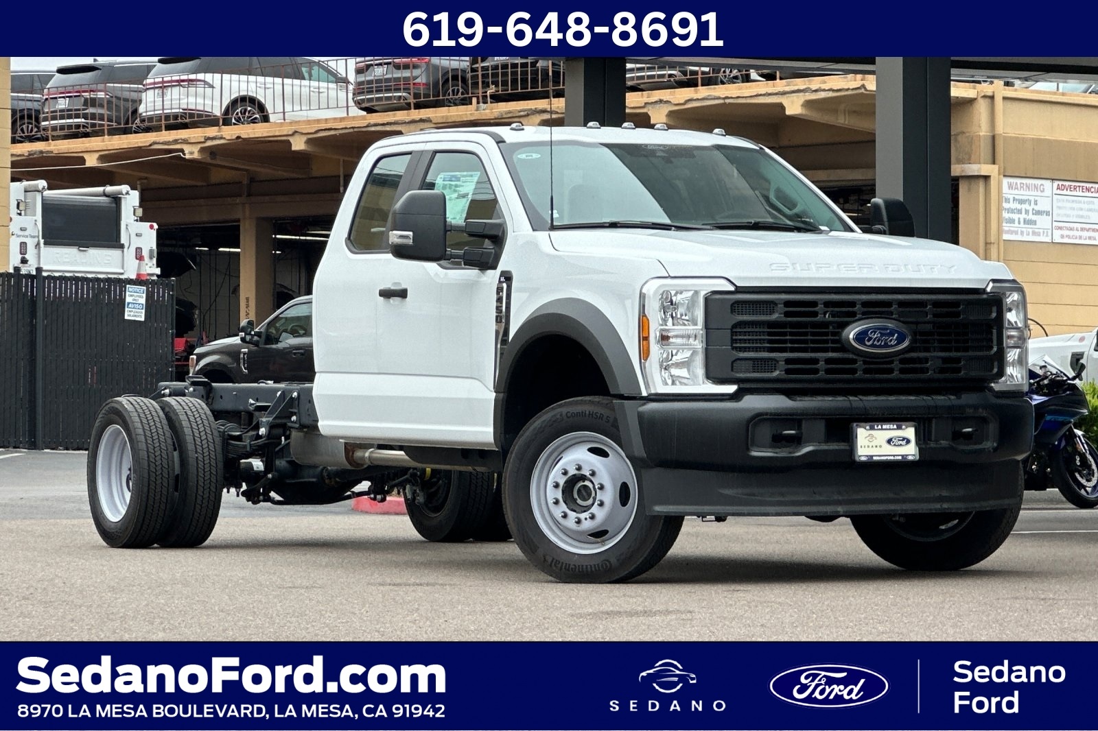 2024 Ford F-450 Super Duty Chassis Cab XL's photo