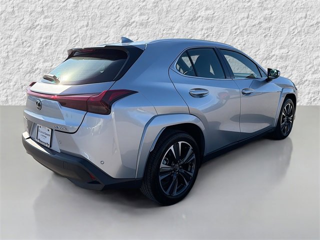 2025 Lexus UX Premium photo 3