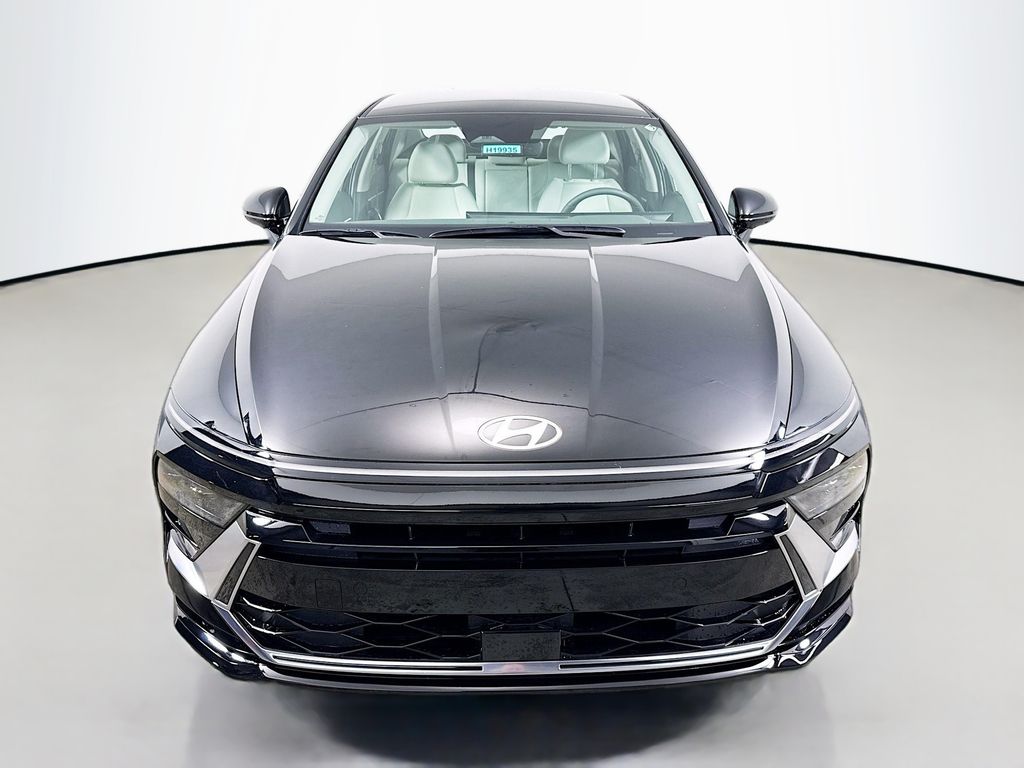 2025 Hyundai Sonata Hybrid SEL photo 2