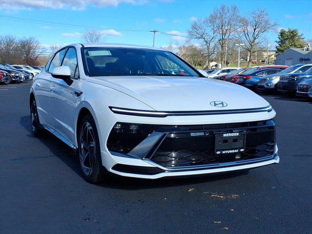 2026 Hyundai Sonata SEL Sport photo 3