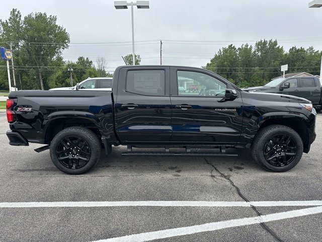2025 Chevrolet Colorado Z71 photo 4