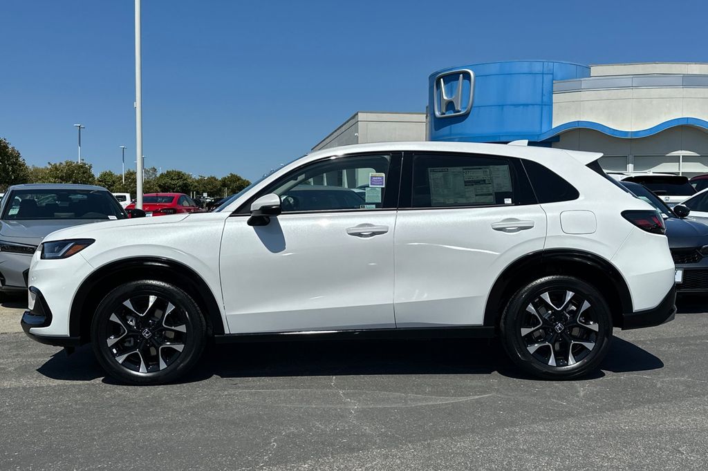 2026 Honda HR-V EX-L photo 3