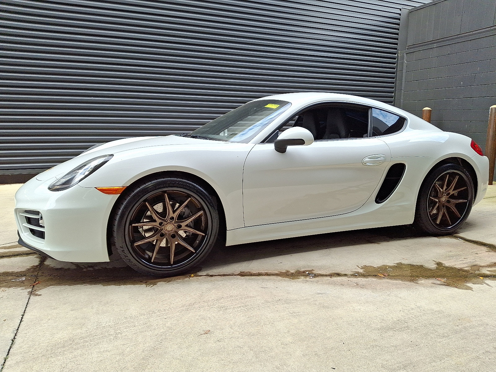 2014 Porsche Cayman photo 2