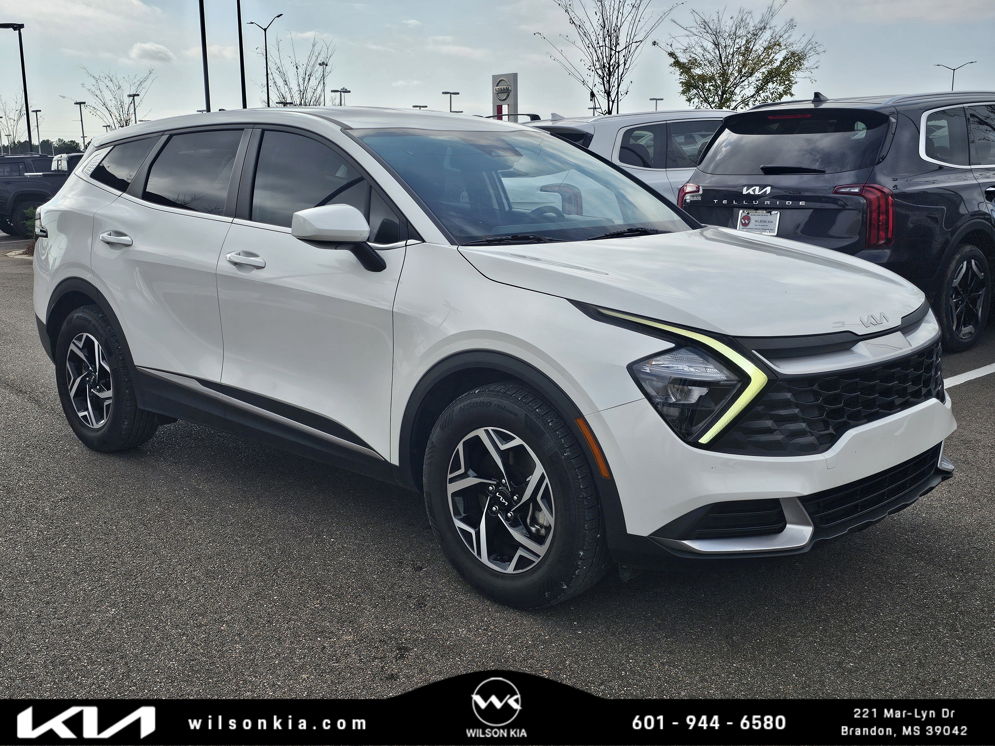 2023 Kia Sportage LX's photo