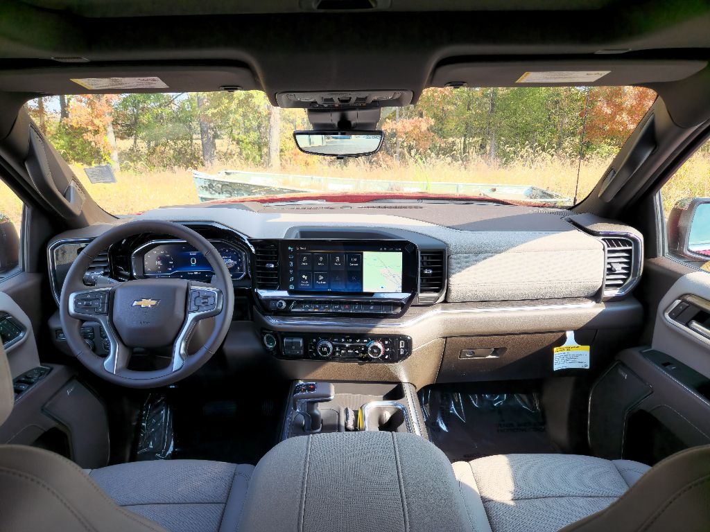 2025 Chevrolet Silverado 1500 LTZ photo 32