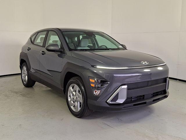 2026 Hyundai Kona SE's photo