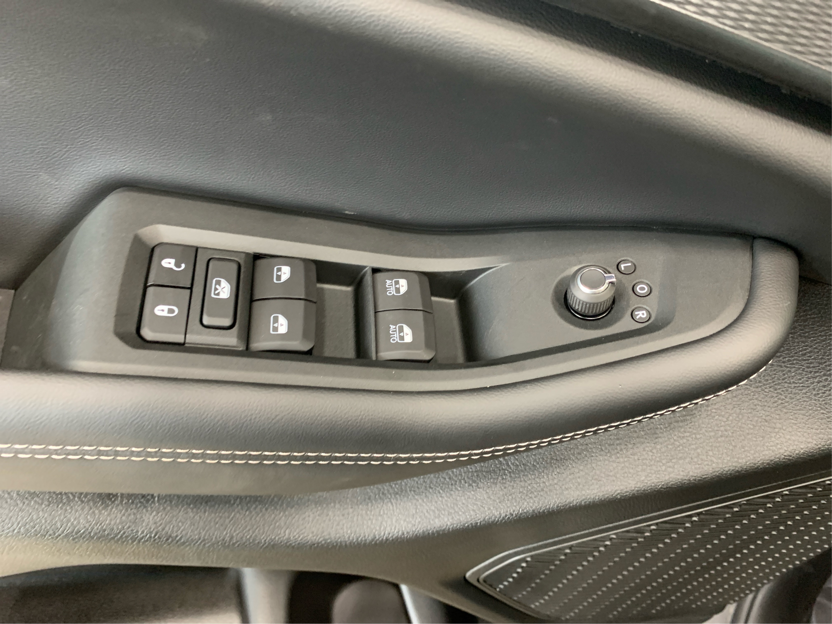 2025 Jeep Grand Cherokee Altitude X photo 12