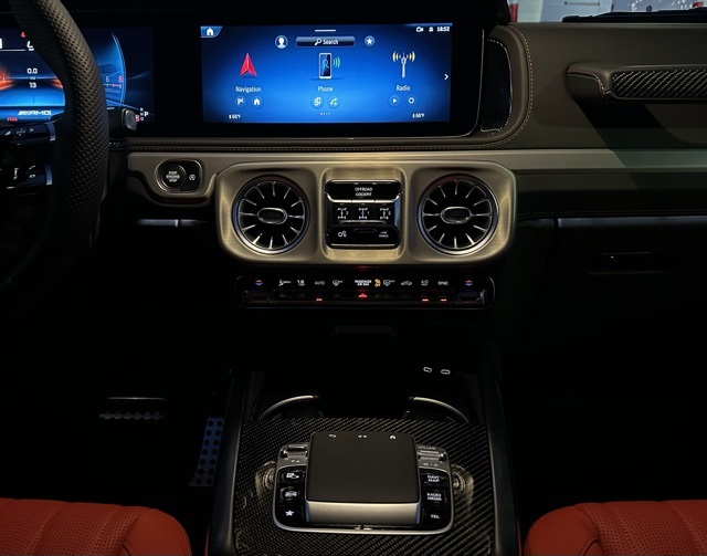 2025 Mercedes Benz G AMG 63 photo 11