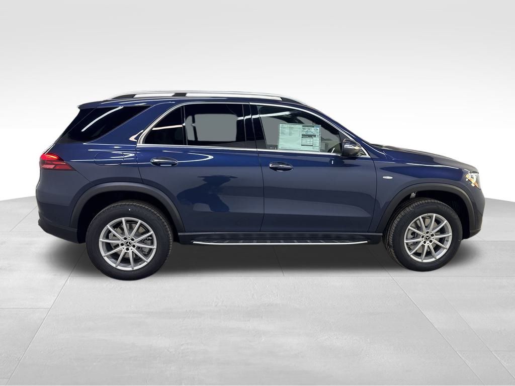 2025 Mercedes Benz GLE 450e 4MATIC photo 4