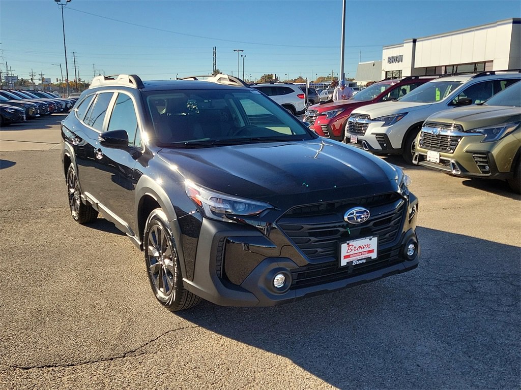 2025 Subaru Outback Onyx Edition XT photo 2