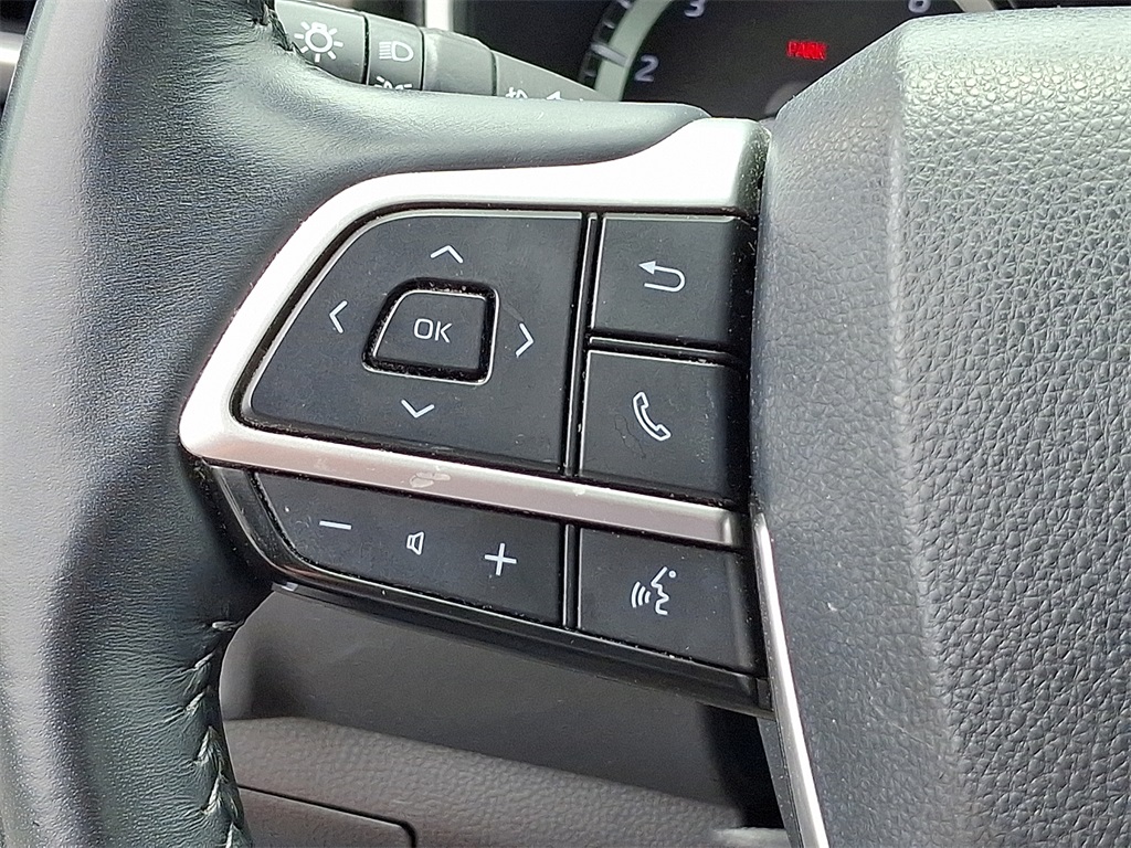 2022 Toyota Highlander XLE photo 22