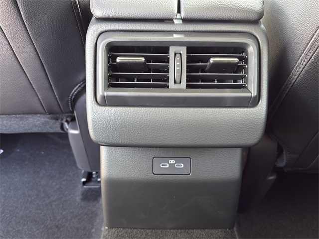 2025 Mazda CX-50 2.5 Select photo 16