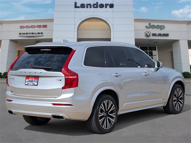 2020 Volvo XC90 T6 Momentum photo 3
