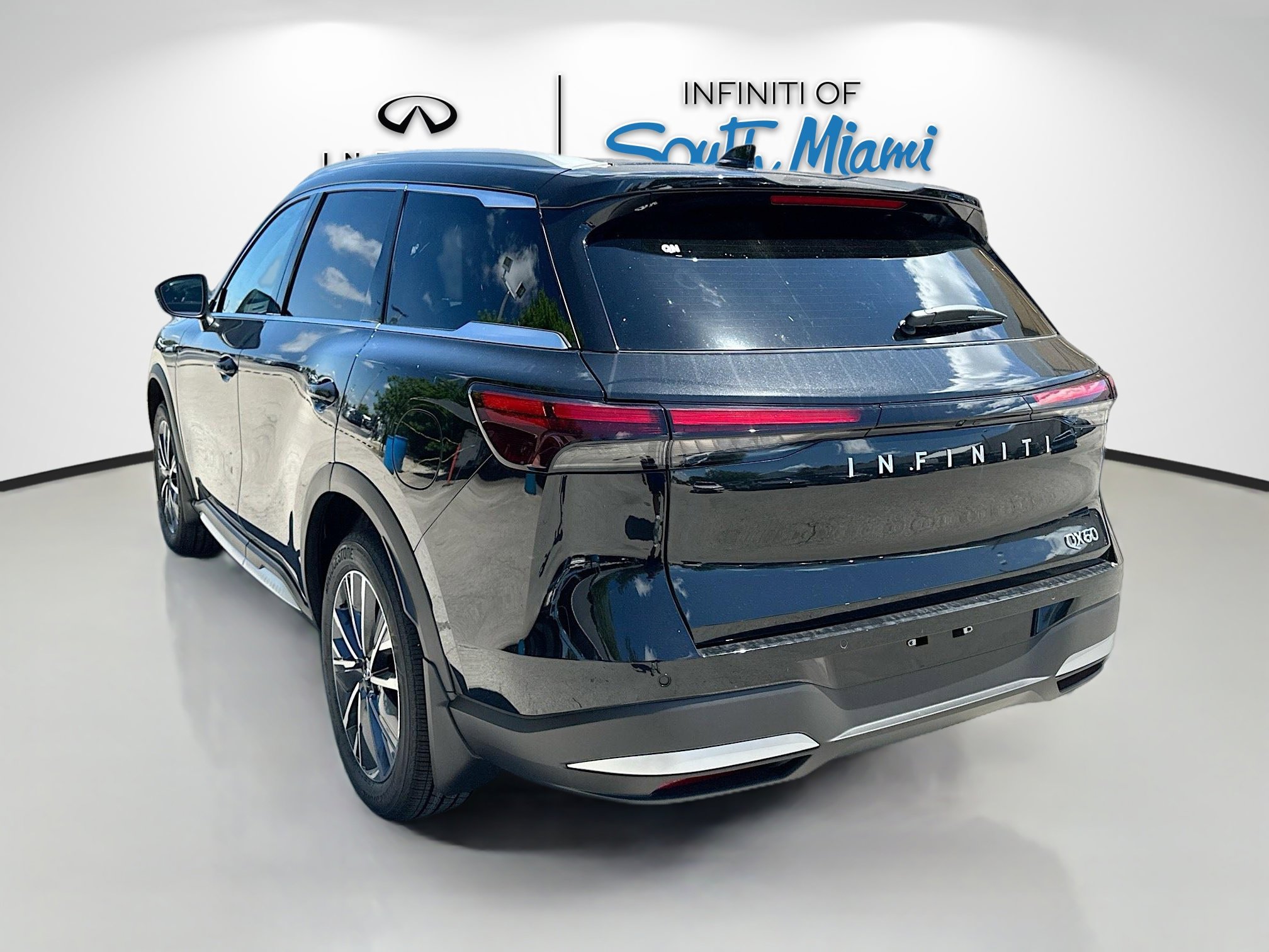 2026 Infiniti QX60 Luxe photo 4