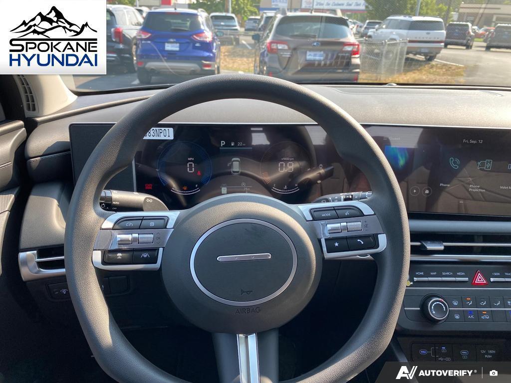 2026 Hyundai Tucson SE photo 2