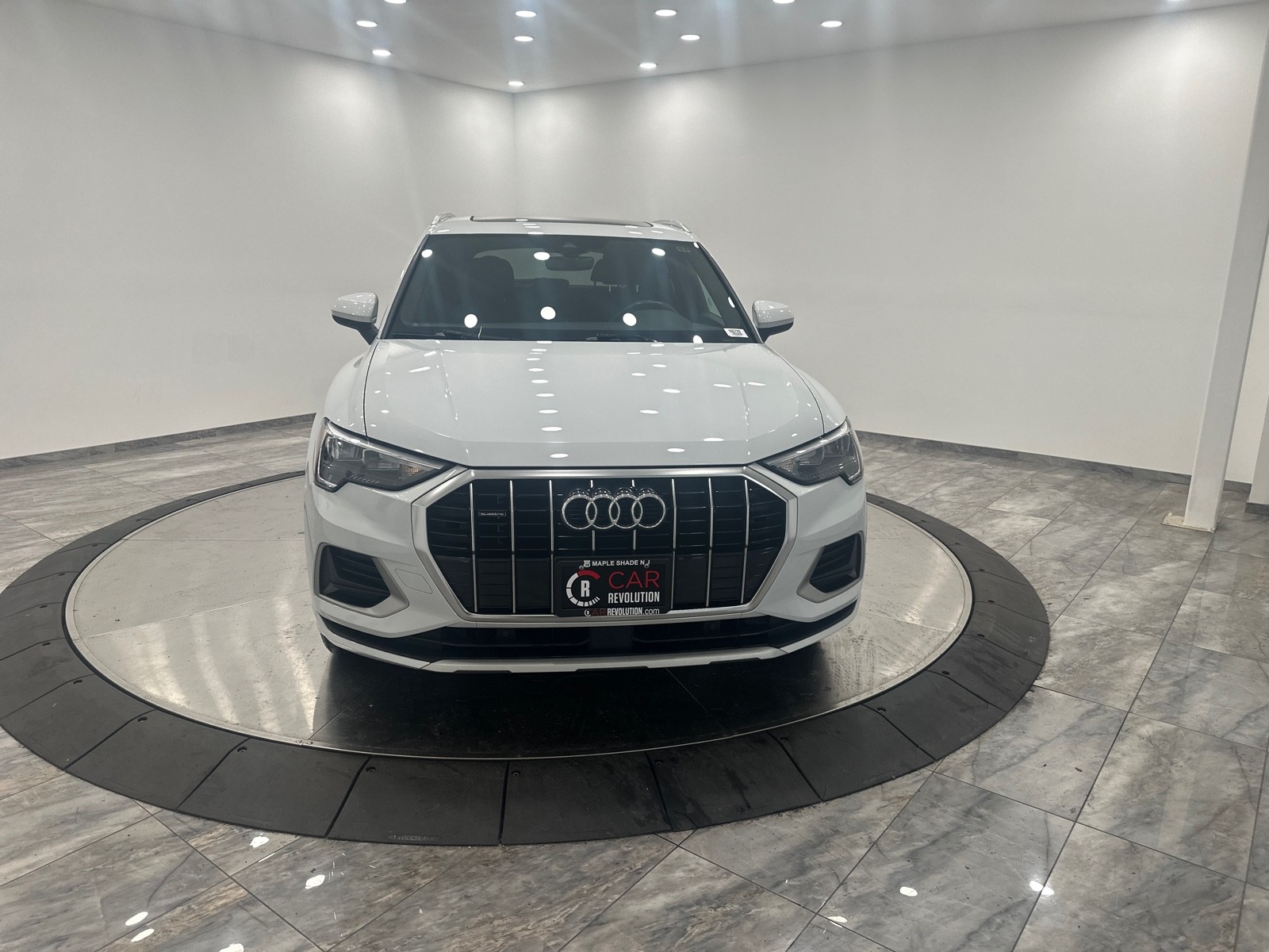 2021 Audi Q3 Premium photo 2