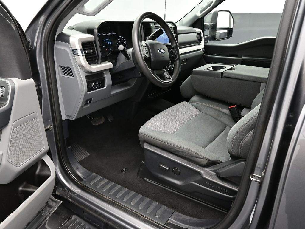 2024 Ford F-250 photo 10
