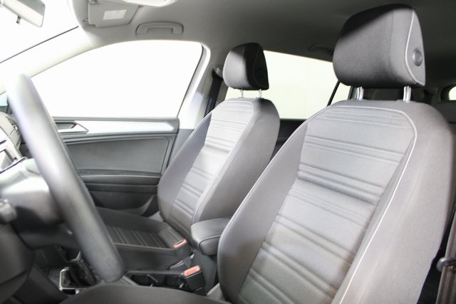 2022 Volkswagen Tiguan S photo 12