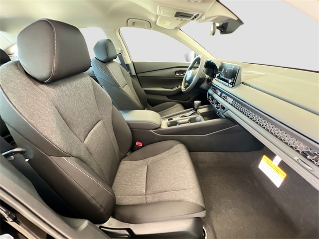 2025 Honda Accord LX photo 25