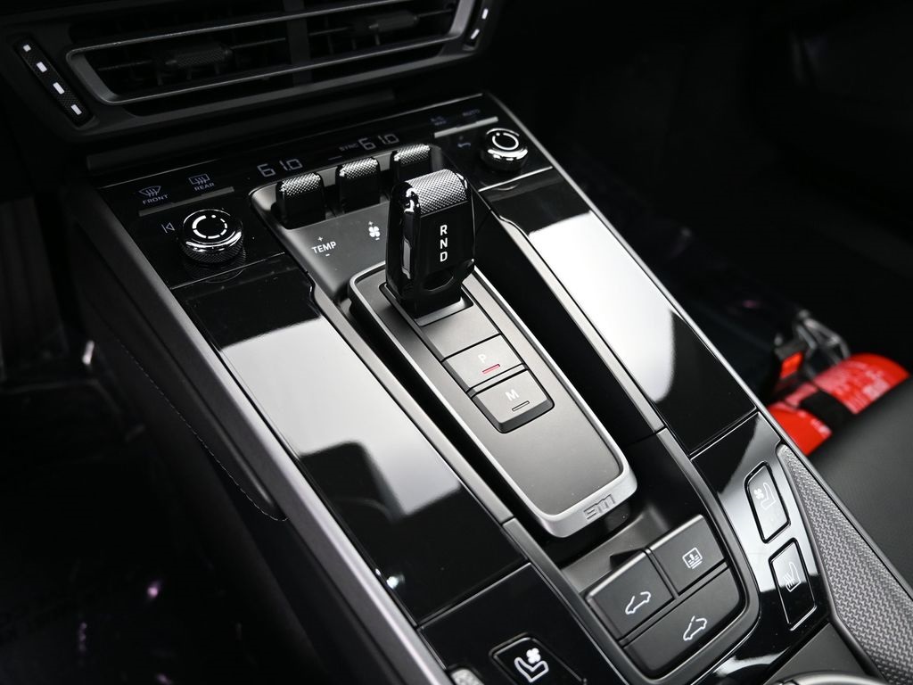 2024 Porsche 911 4S photo 22