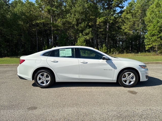 2024 Chevrolet Malibu LS photo 2