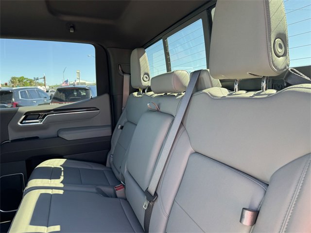 2025 Chevrolet Silverado 1500 RST photo 18