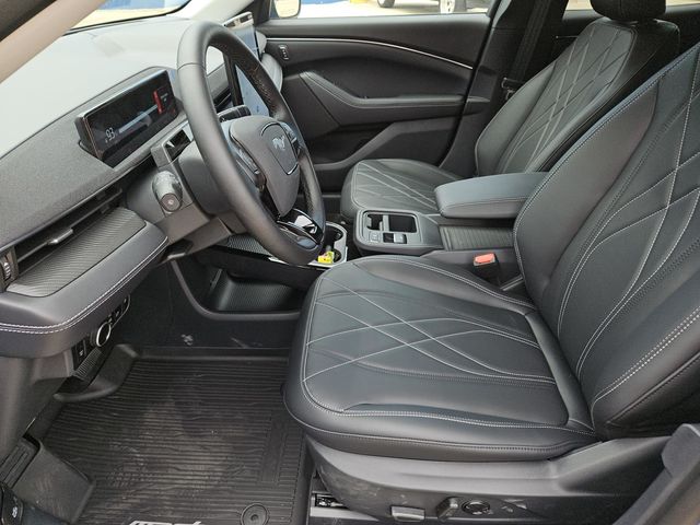 2025 Ford Mustang Mach-E Select photo 19