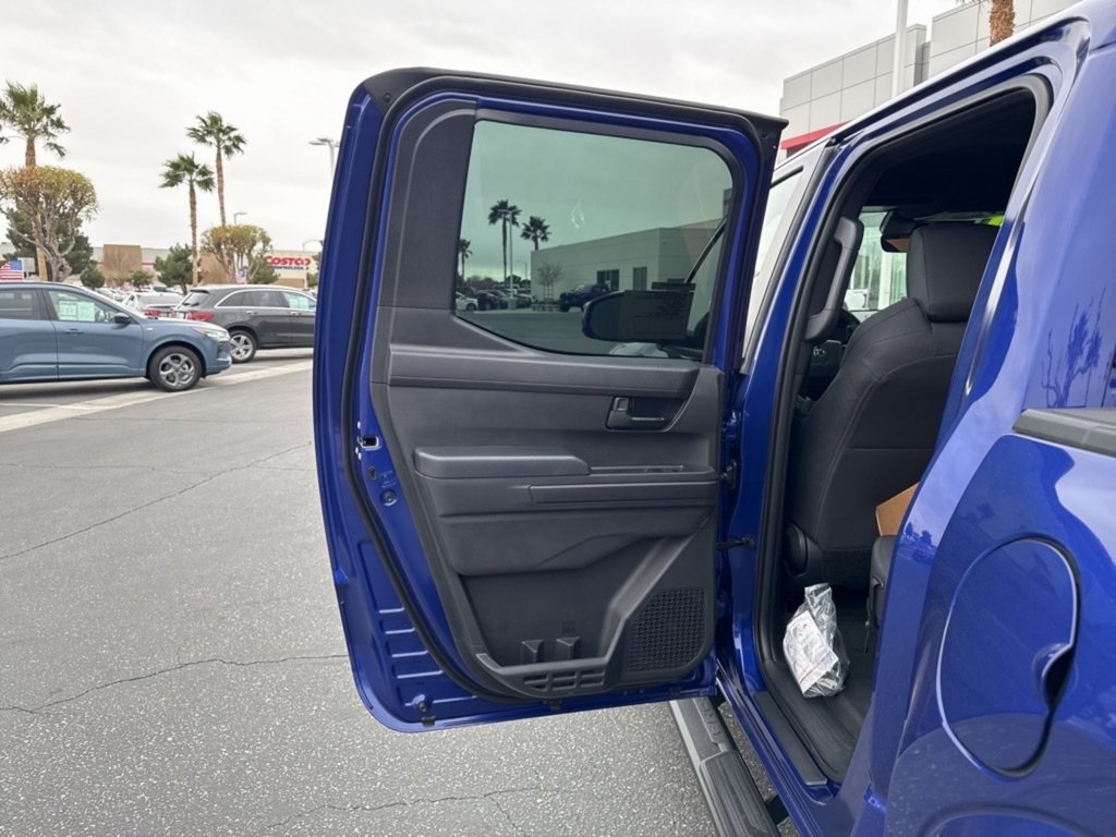 2025 Toyota Tacoma SR5 photo 3