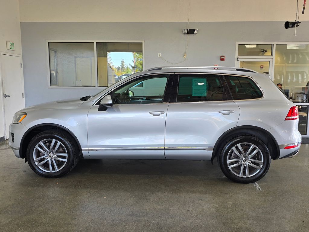 2015 Volkswagen Touareg V6 FSI TDI Hybrid photo 6