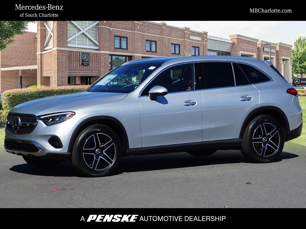 2026 Mercedes-Benz GLC Base's photo