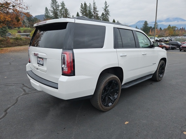 2019 Gmc Yukon SLT photo 2